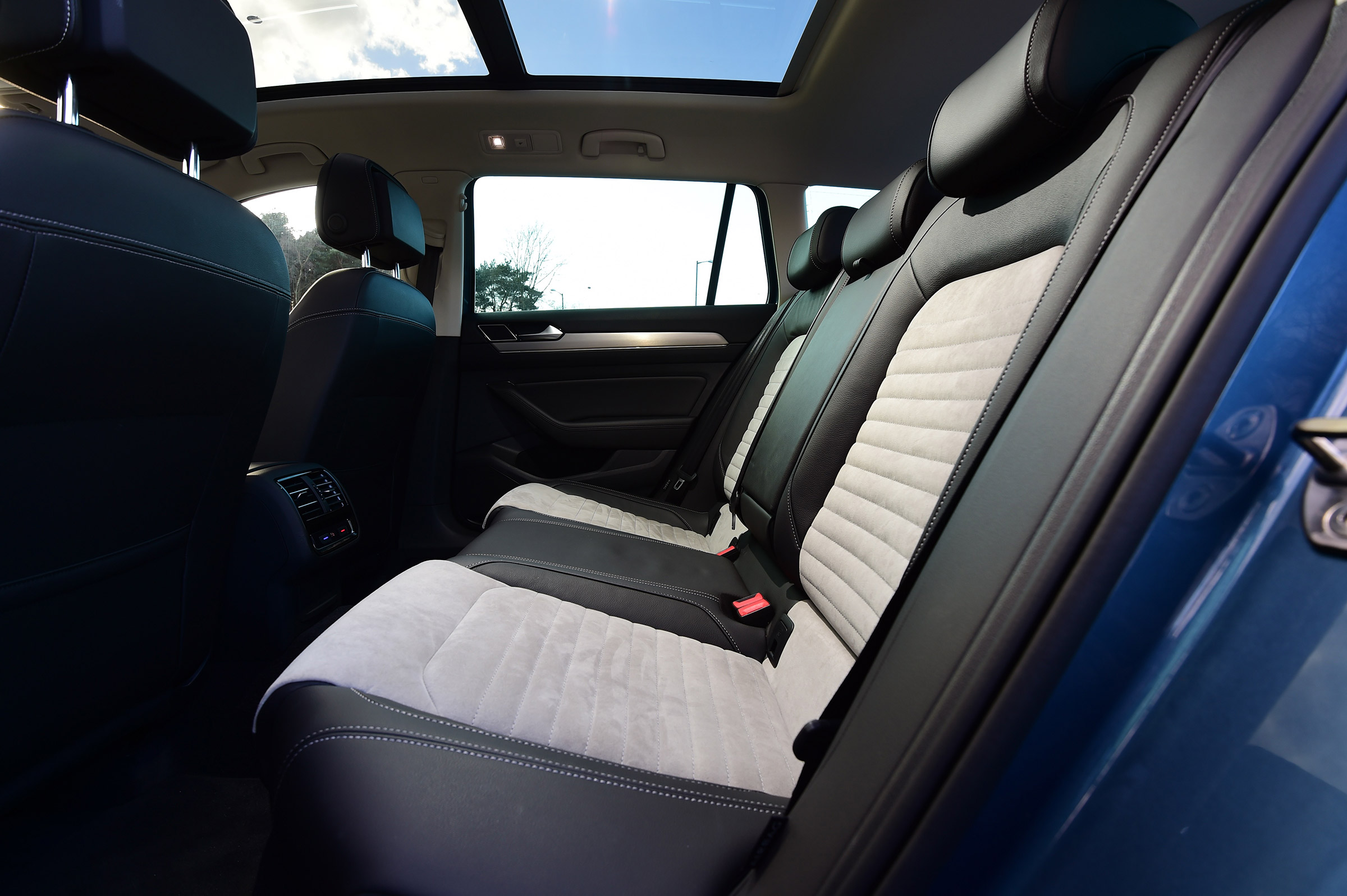 Volkswagen Passat Estate - rear seats