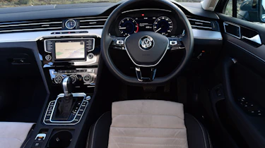 Volkswagen Passat Estate - dash