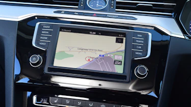 Volkswagen Passat Estate - sat-nav