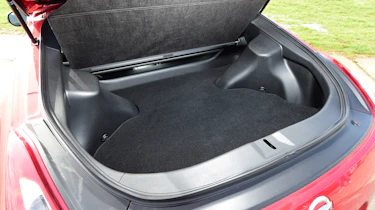 Nissan 370Z - boot