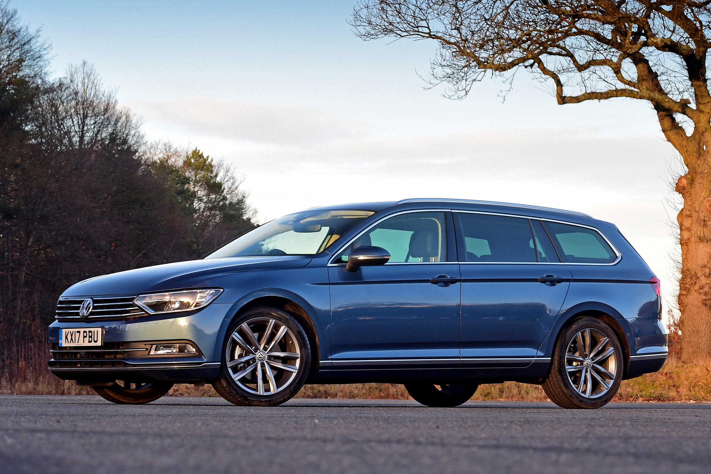 Volkswagen Passat Estate - front static