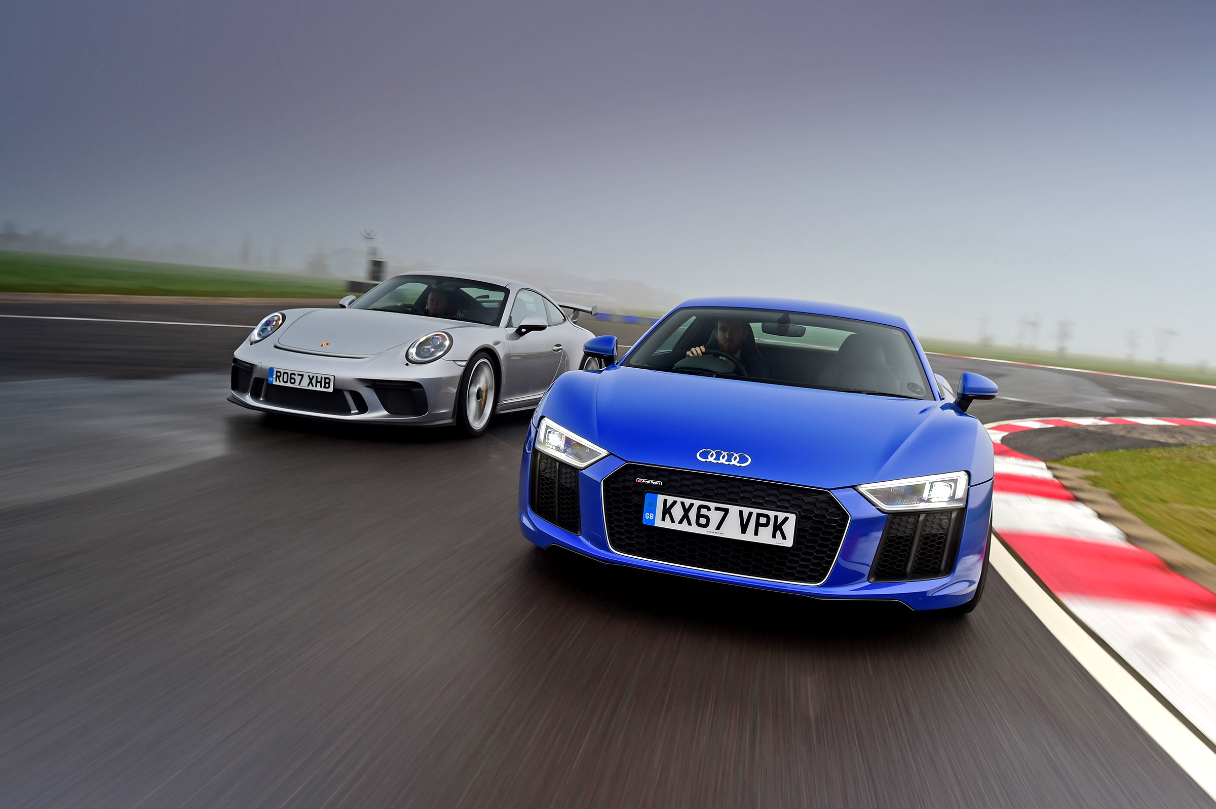 Audi R8 RWS vs Porsche 911 GT3 - head-to-head