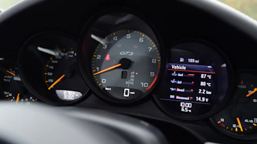 Porsche 911 GT3 - dials