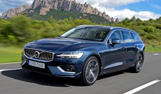 Volvo V60 - front