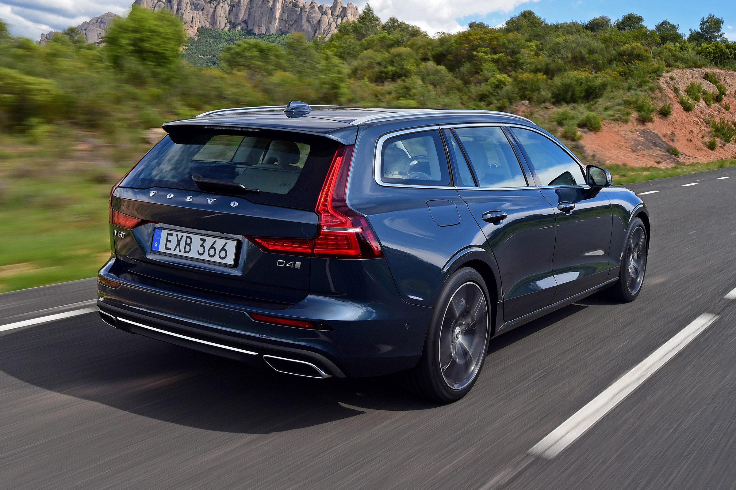 Volvo V60 - rear