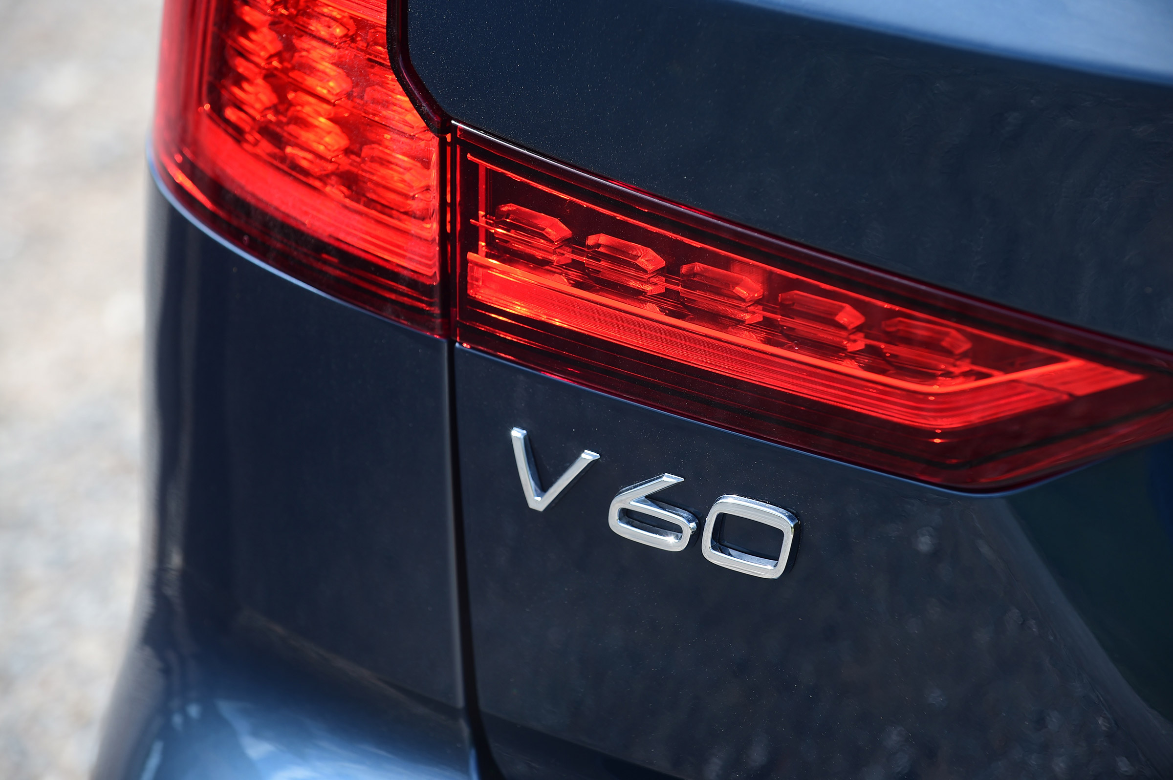 Volvo V60 - V60 badge