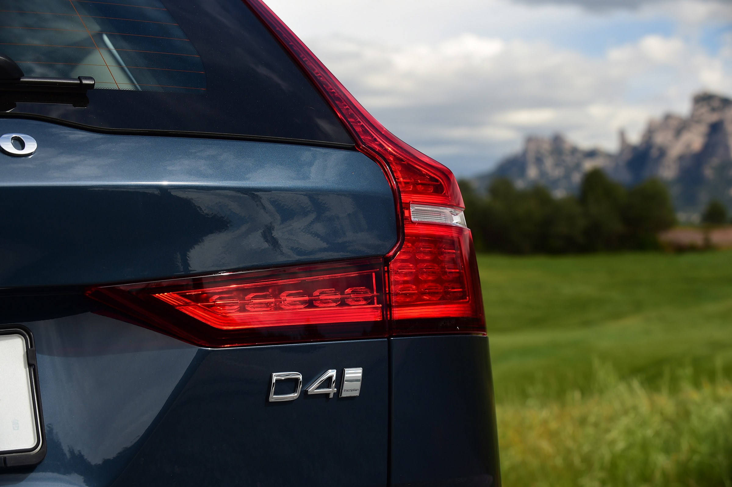 Volvo V60 - D4 badge