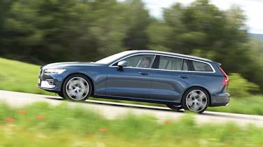 Volvo V60 - side
