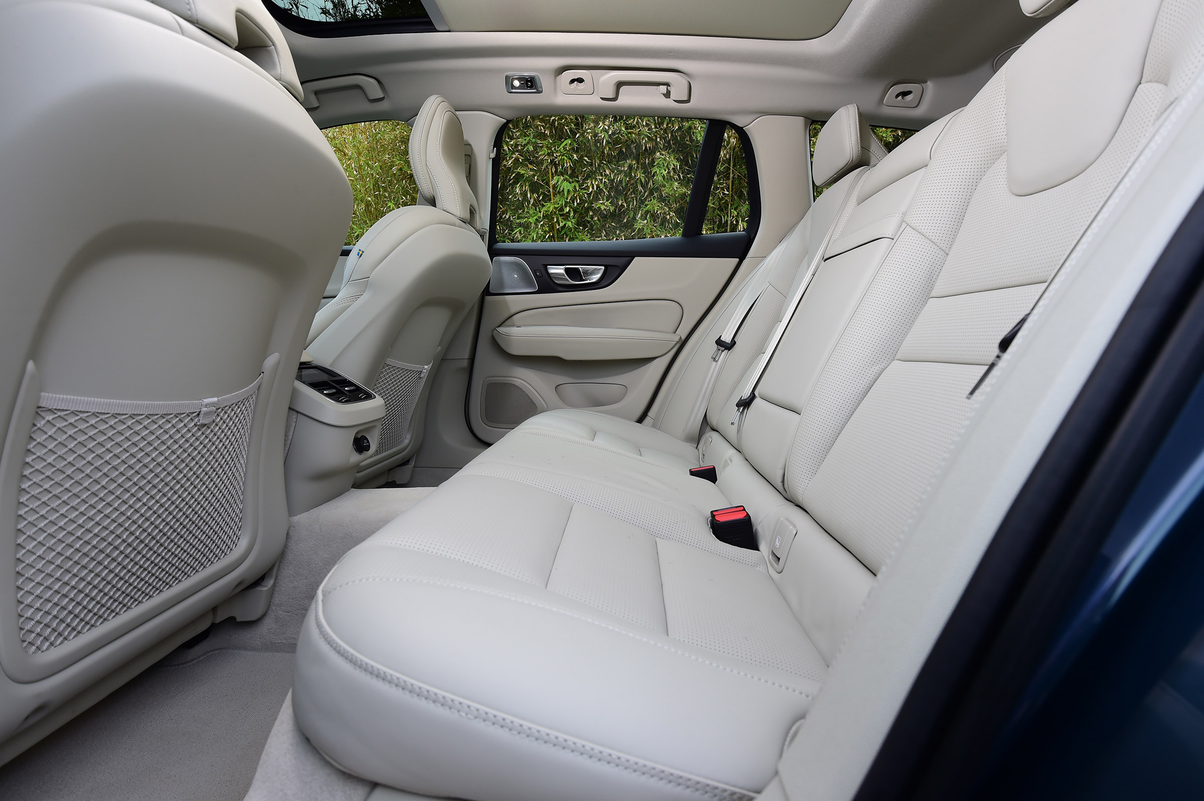 Volvo V60 - rear seats