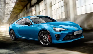 Toyota GT86 Club Series Blue Edition - front