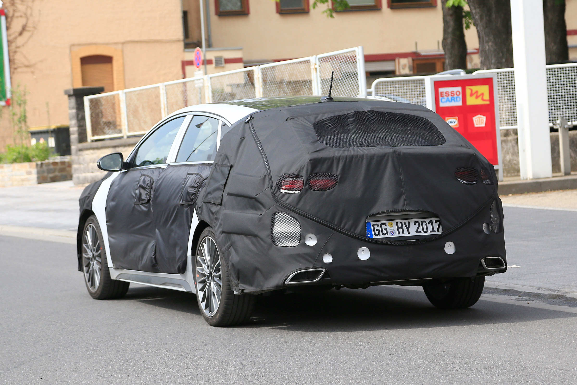 Kia Proceed - spyshot 10