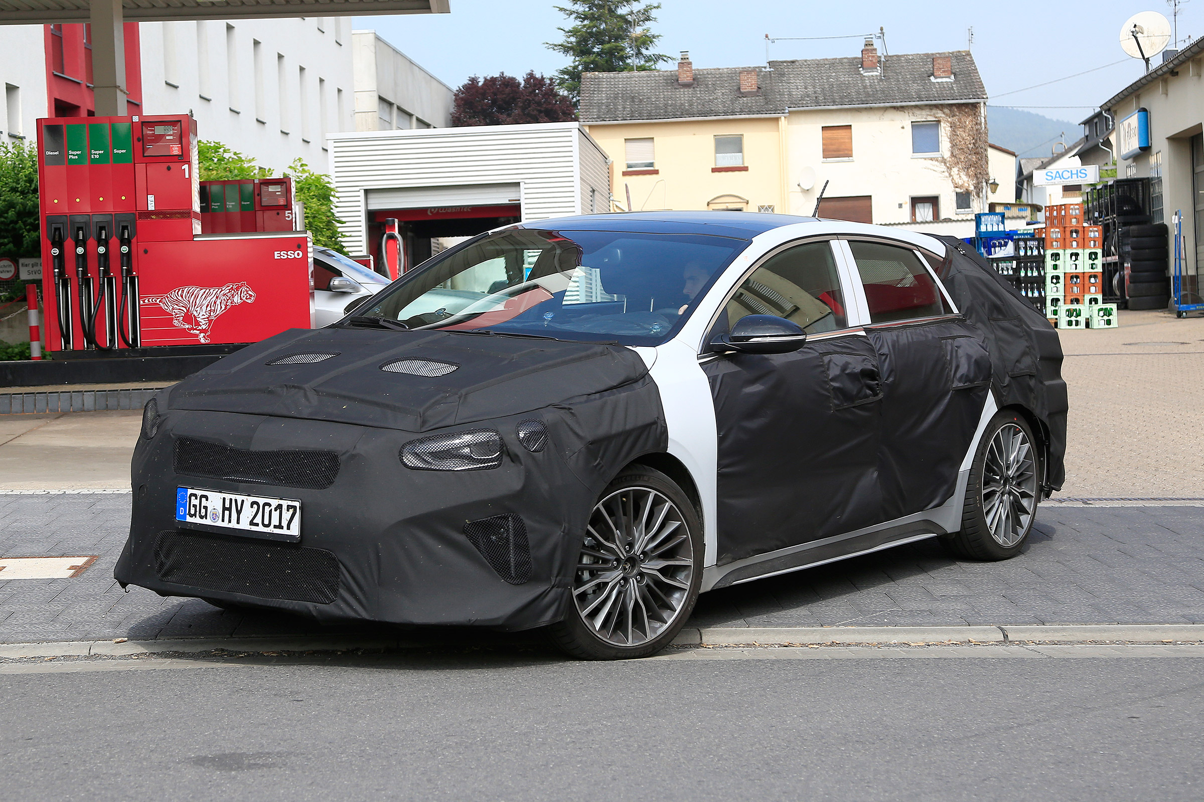 Kia Proceed - spyshot 5