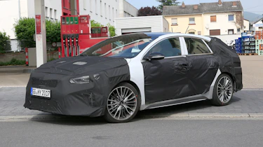 Kia Proceed - spyshot 1