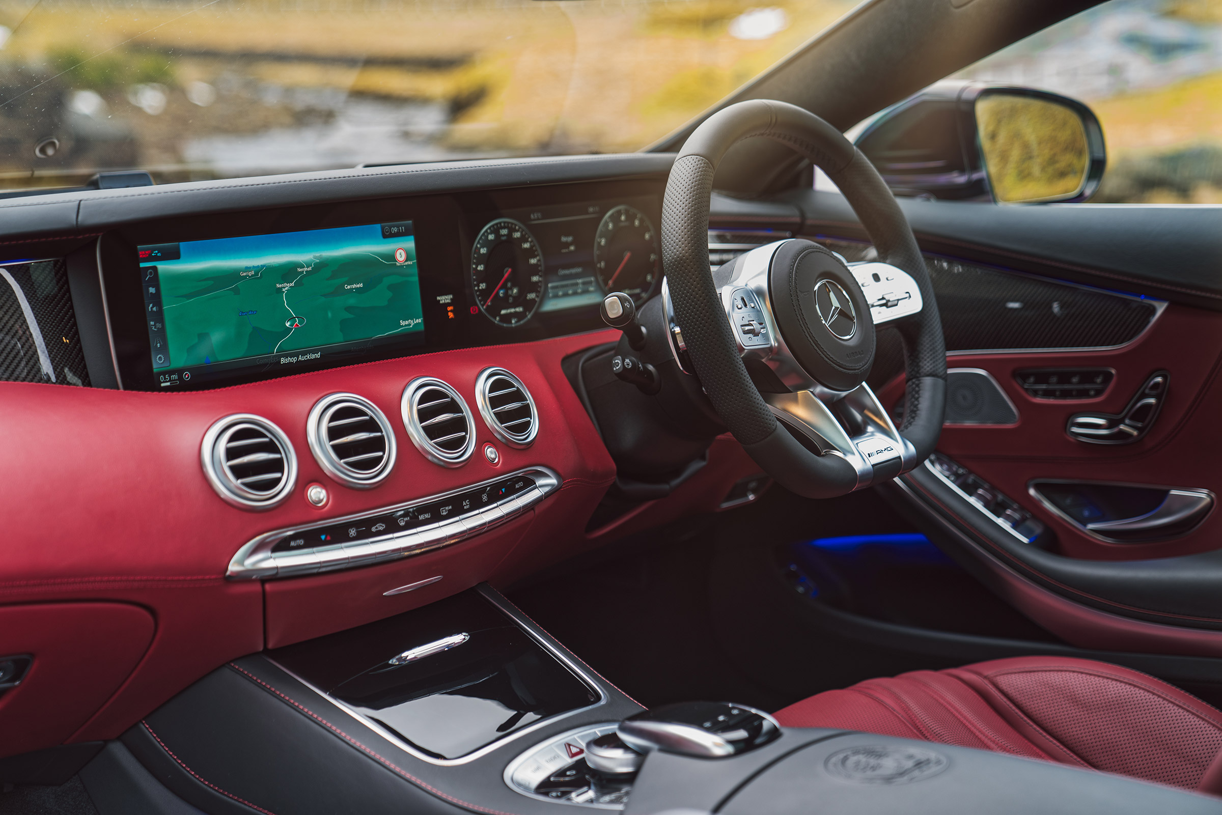 Mercedes-AMG S 63 Coupe - dash