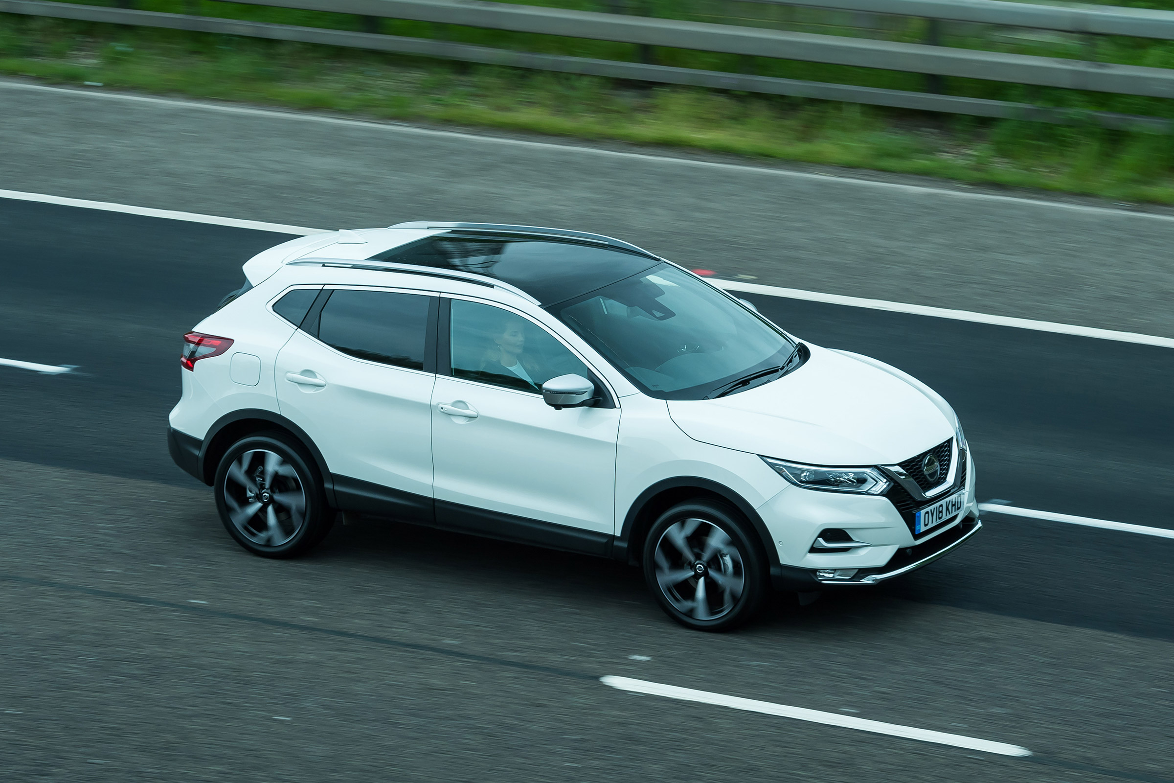 Nissan Qashqai ProPILOT - above