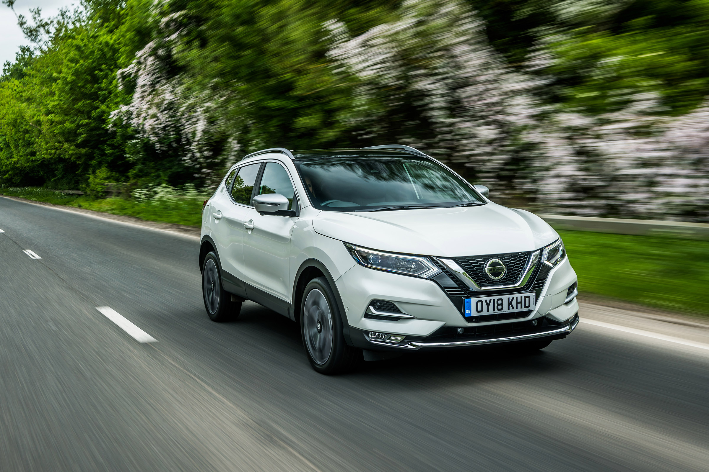 Nissan Qashqai ProPILOT - front action