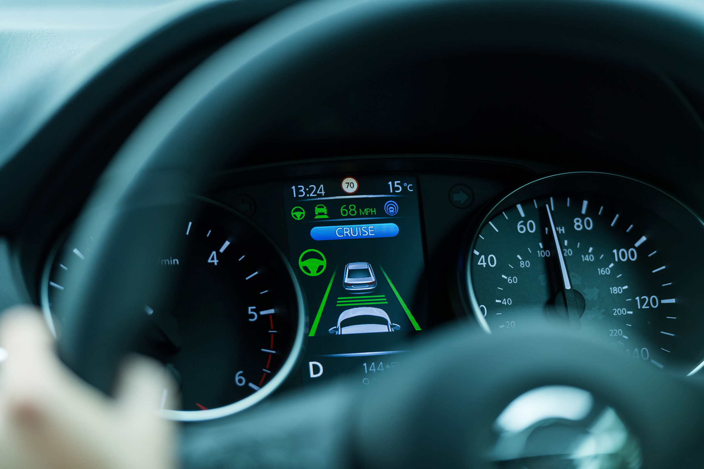 Nissan Qashqai ProPILOT - dials