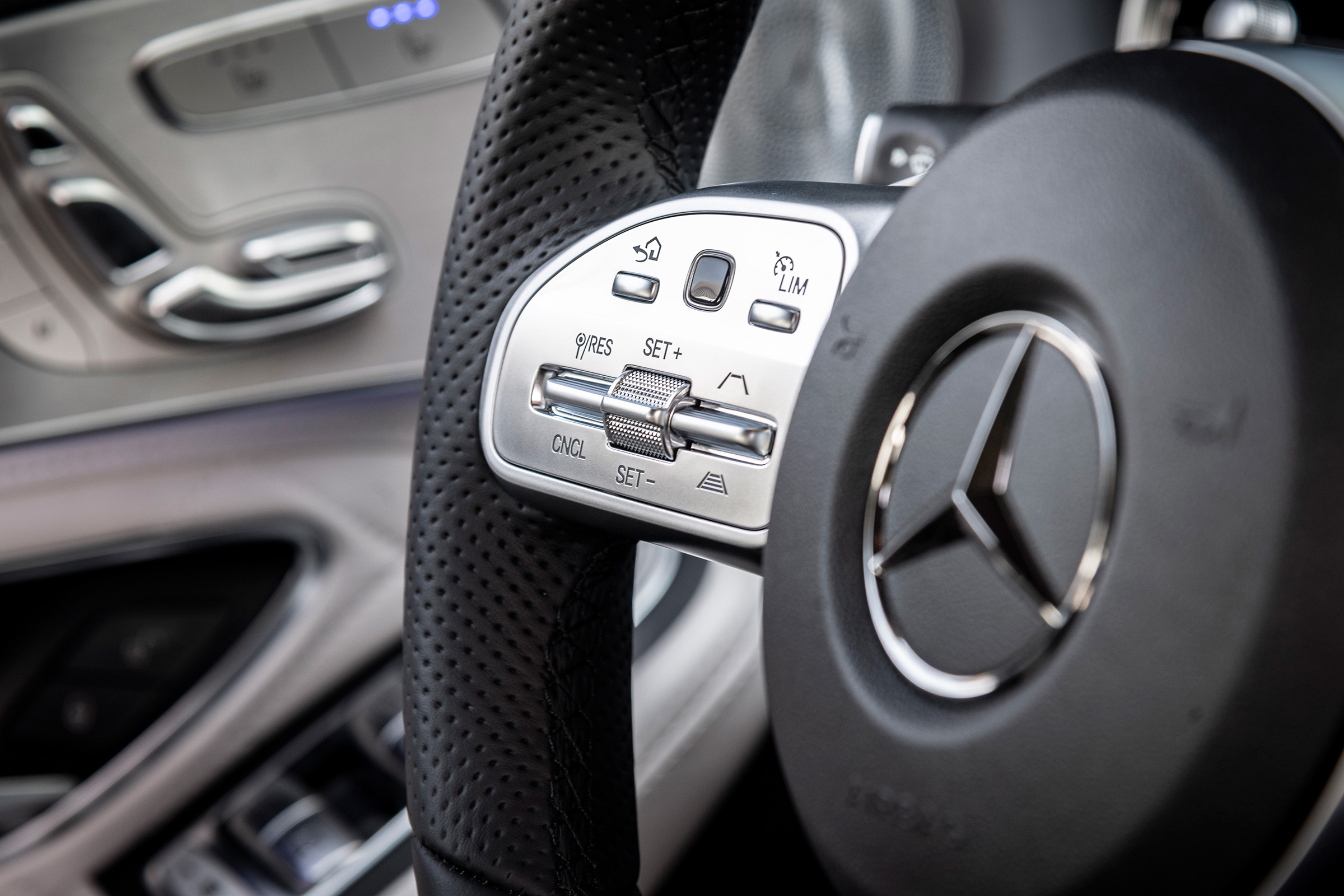 Mercedes C-Class - steering wheel