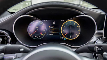 Mercedes C-Class - speedo