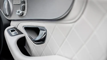 Mercedes C-Class - door