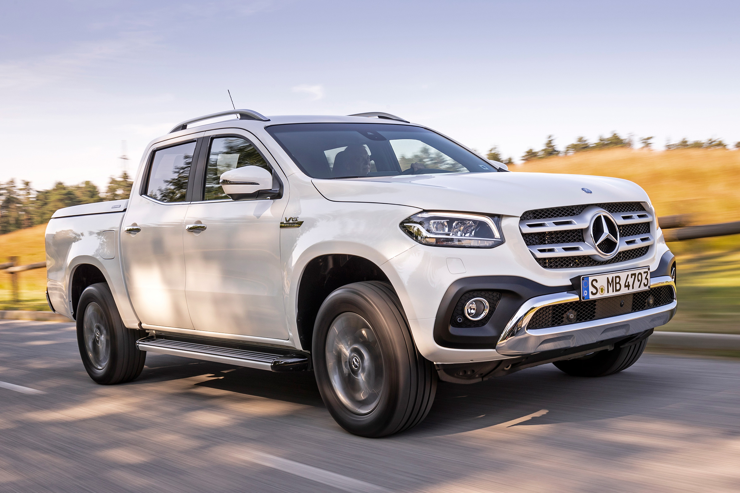 Mercedes X-Class - front