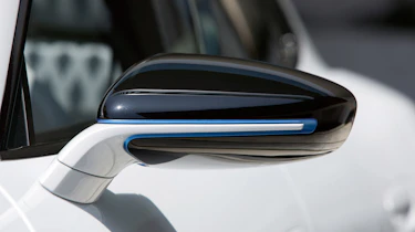 Porsche Mission E Cross Turimso - wing mirror