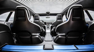 Porsche Mission E Cross Turimso - interior
