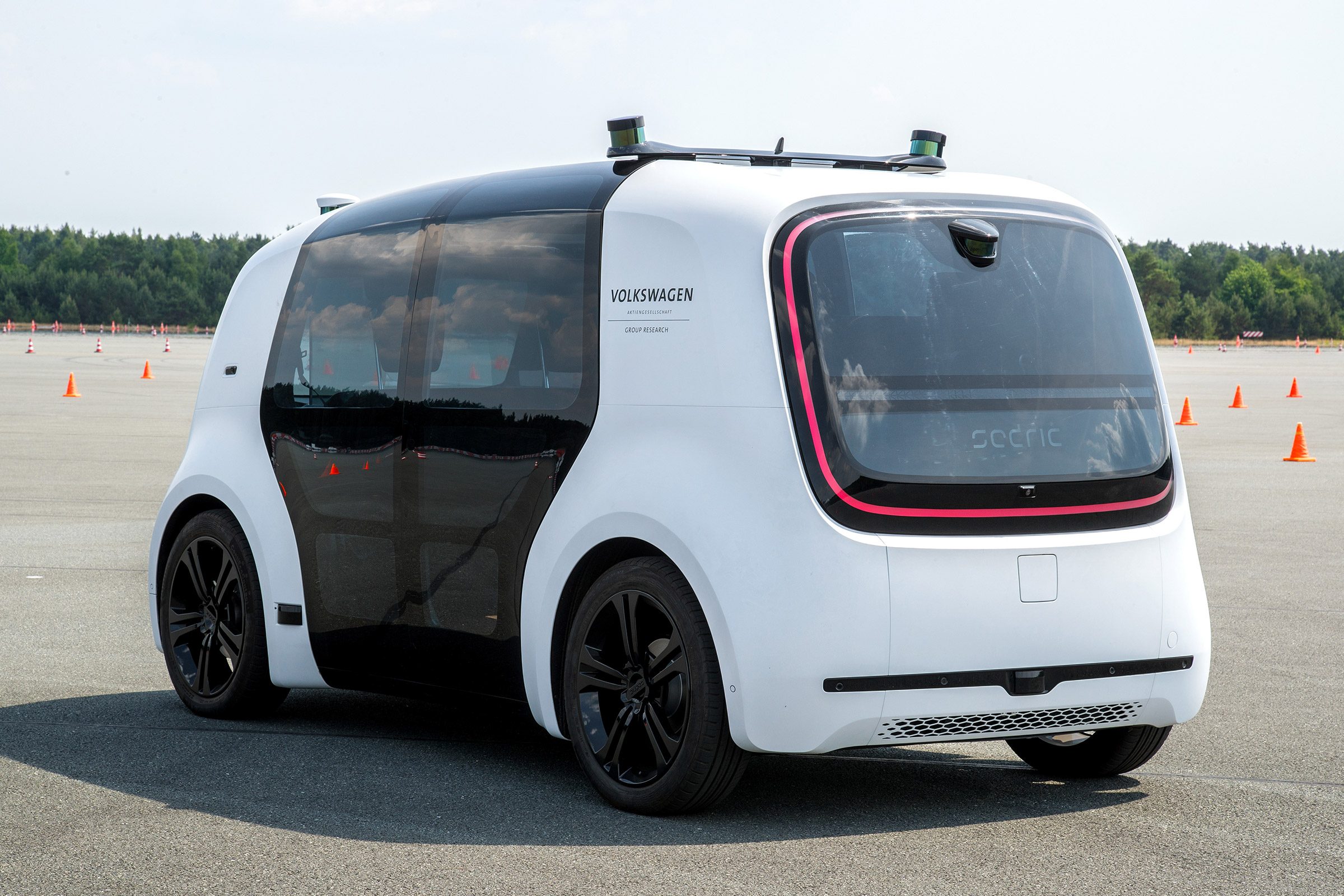 Volkswagen Sedric - rear static