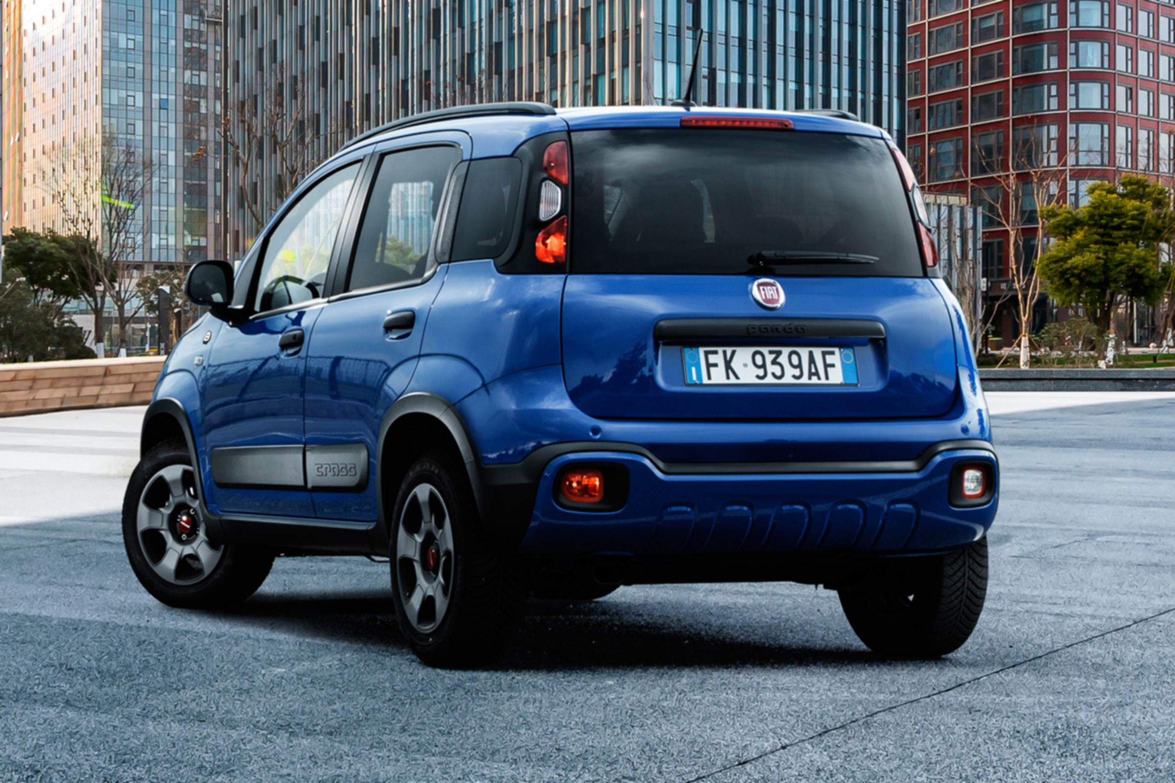 Fiat Panda Waze static rear
