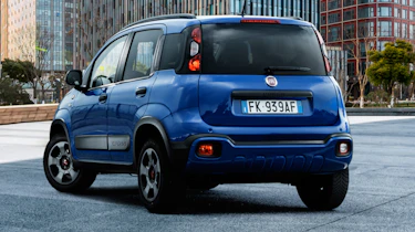 Fiat Panda Waze static rear