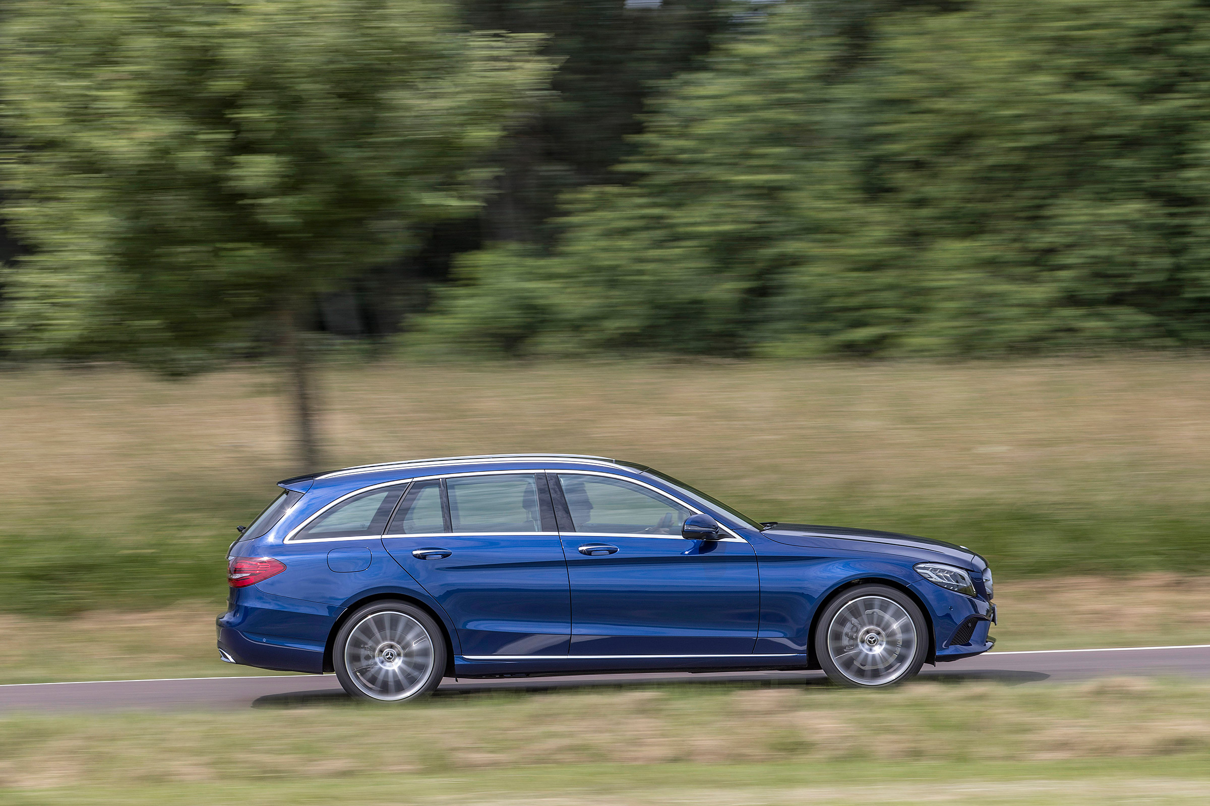 Mercedes C-Class Estate - side