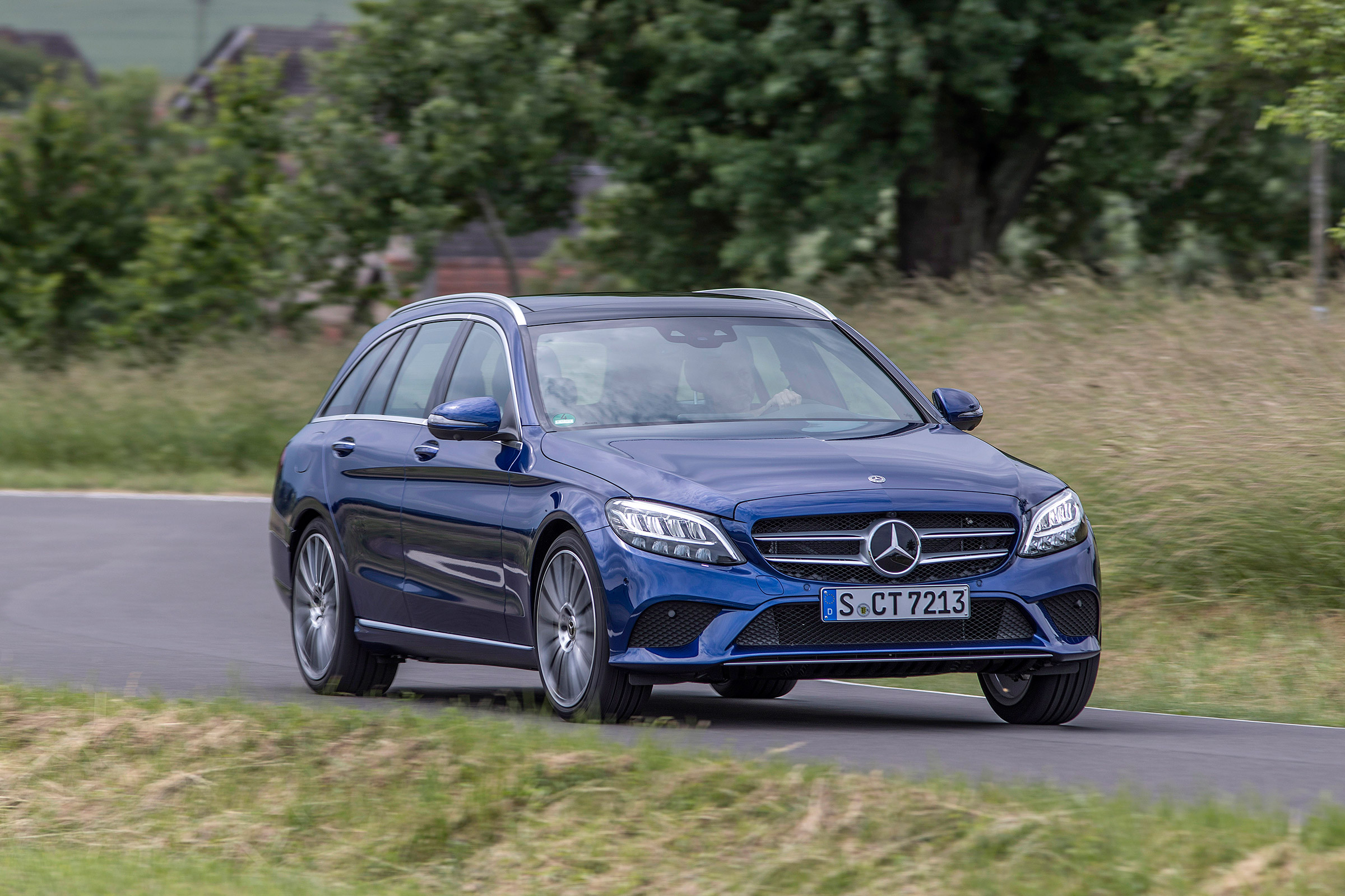 Mercedes C-Class Estate - front action