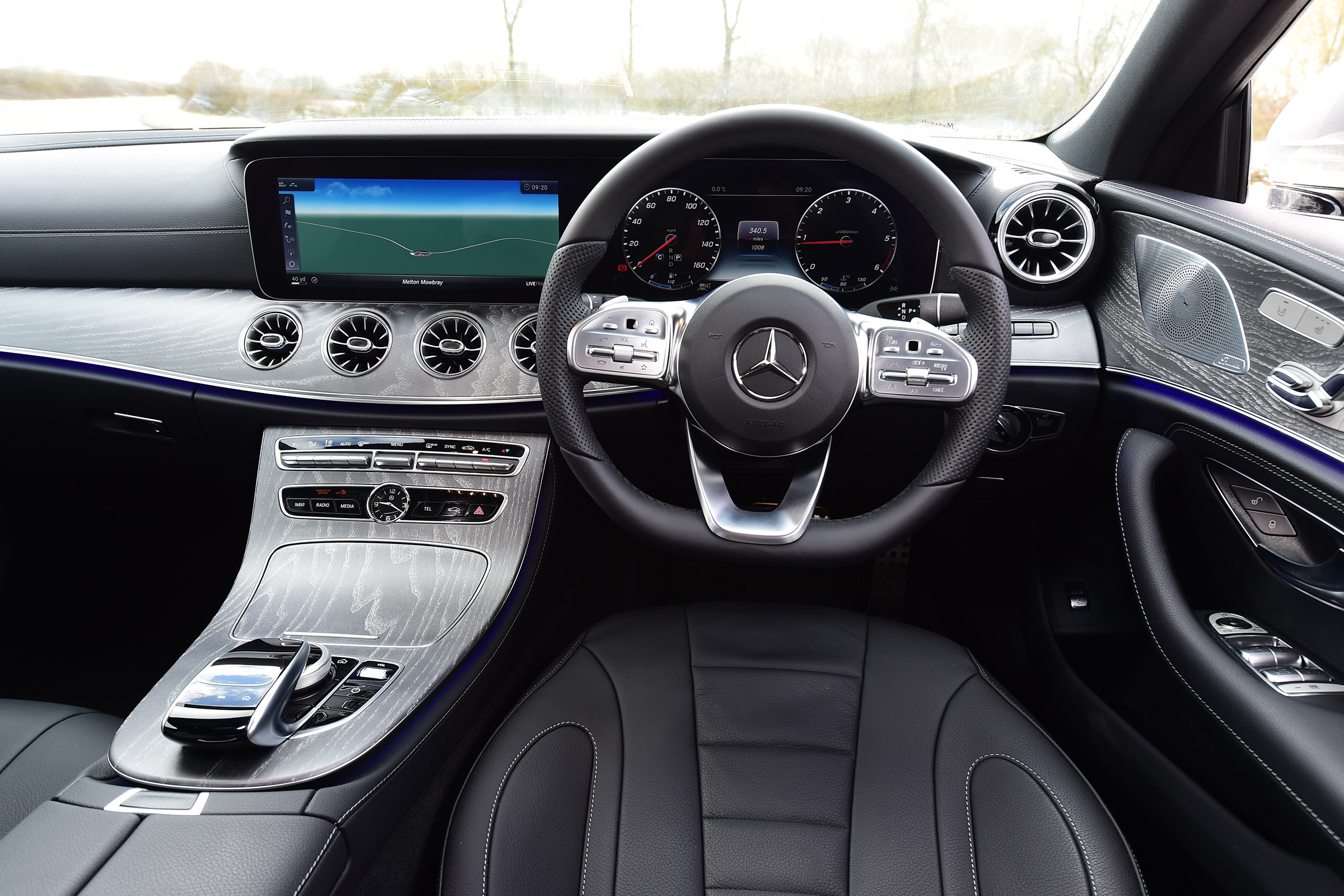Mercedes CLS cockpit