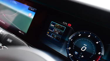 Mercedes CLS dash