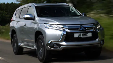 Mitsubishi Shogun Sport front quarter