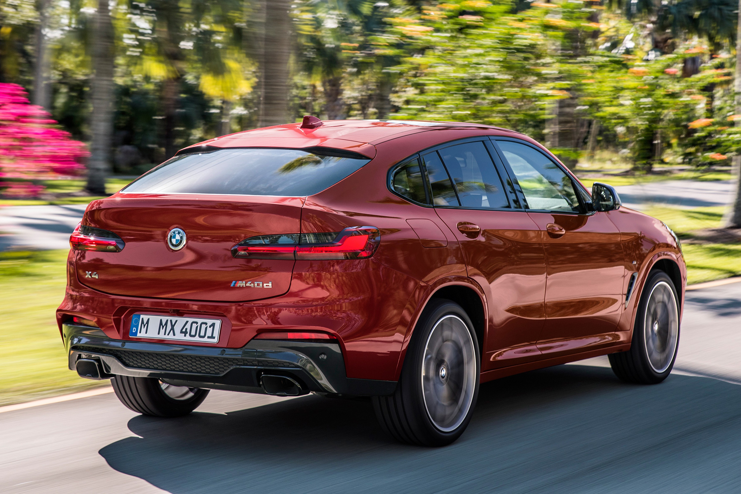 BMW X4 - rear