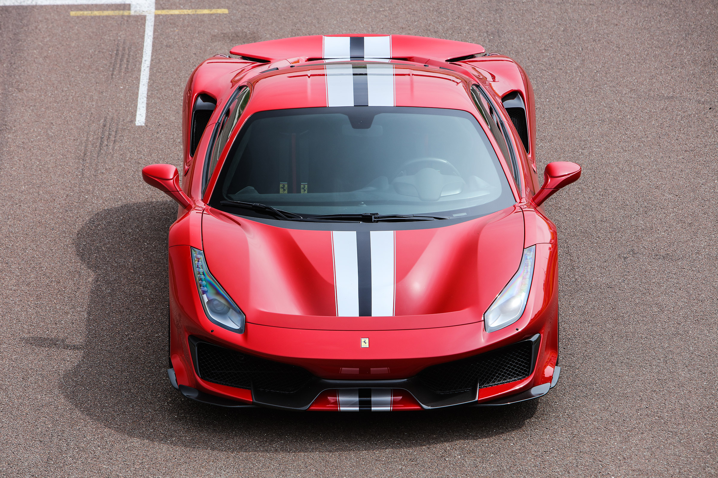 Ferrari 488 Pista - full front static