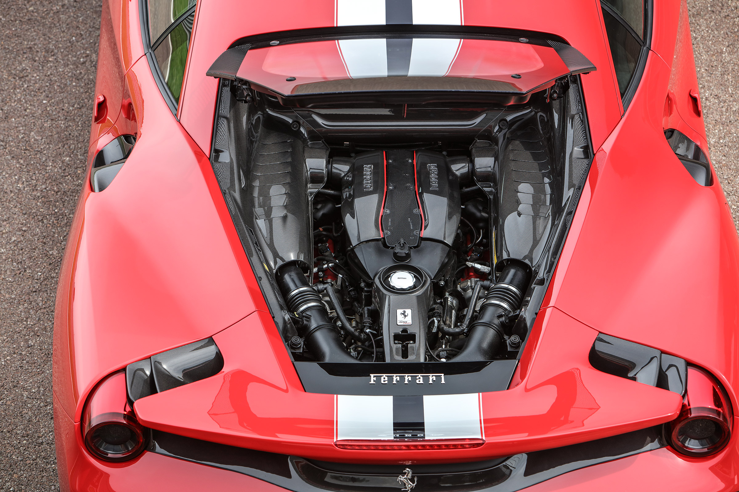 Ferrari 488 Pista - engine