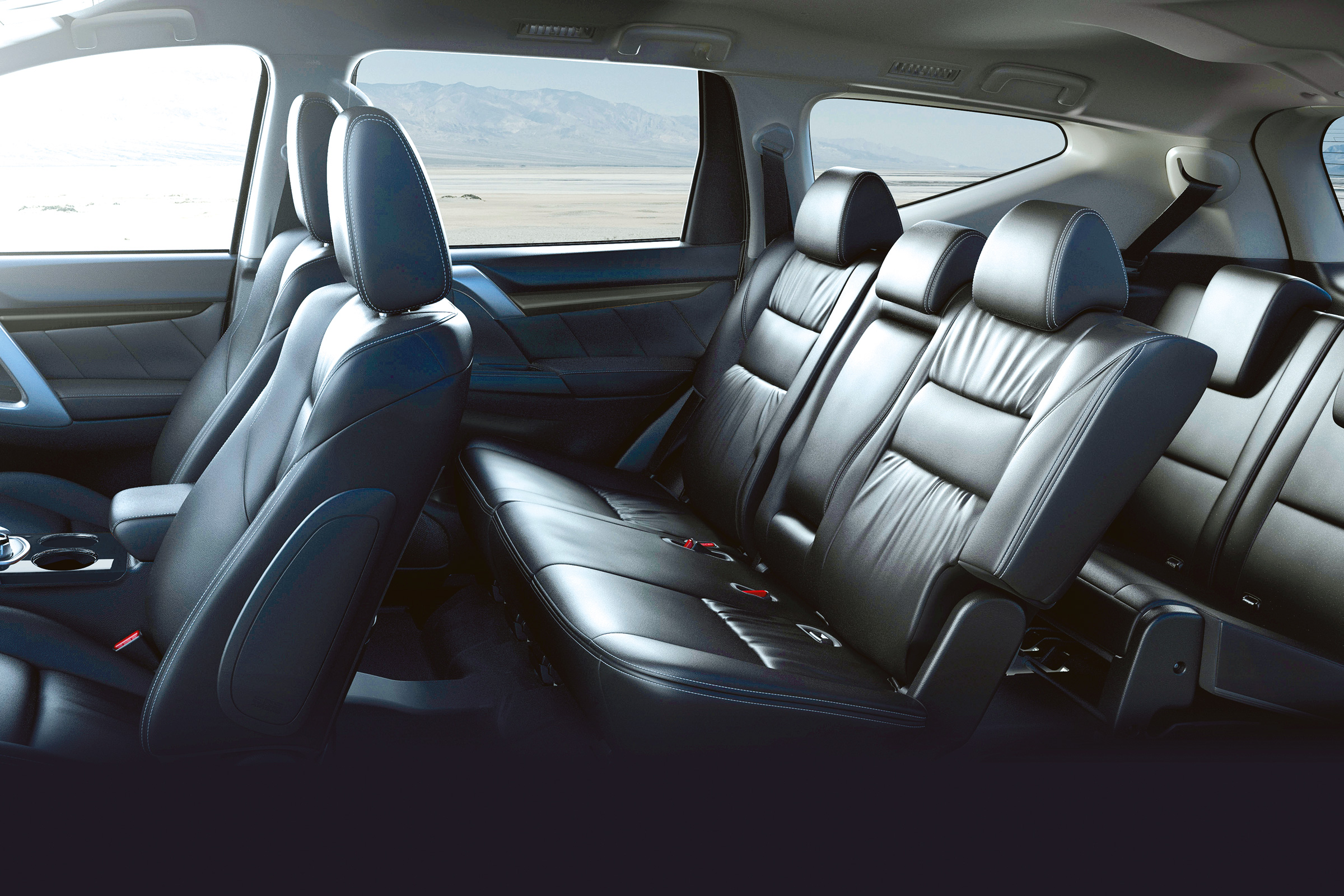 Mitsubishi Shogun Sport interior