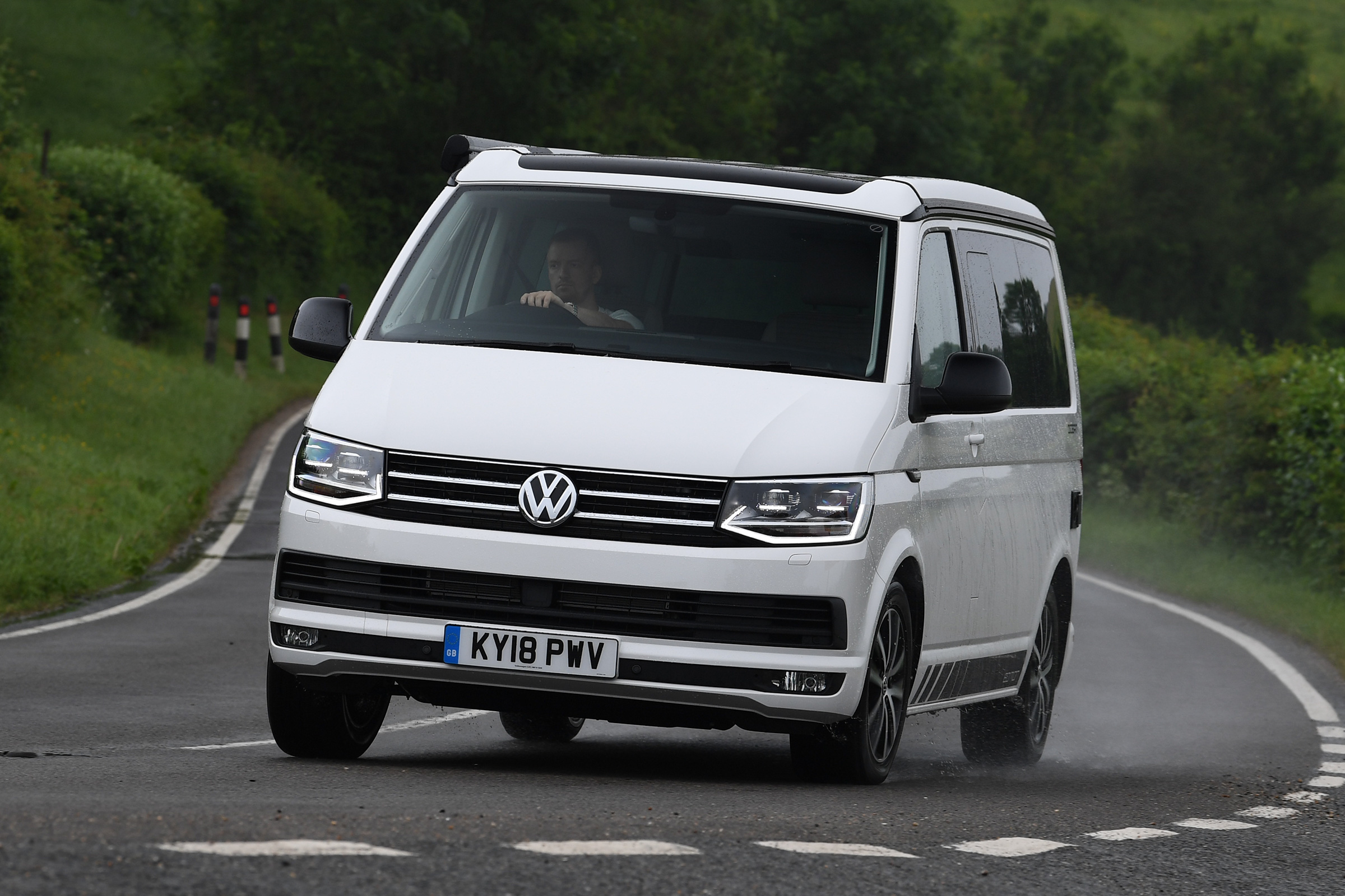 Volkswagen California Edition - front