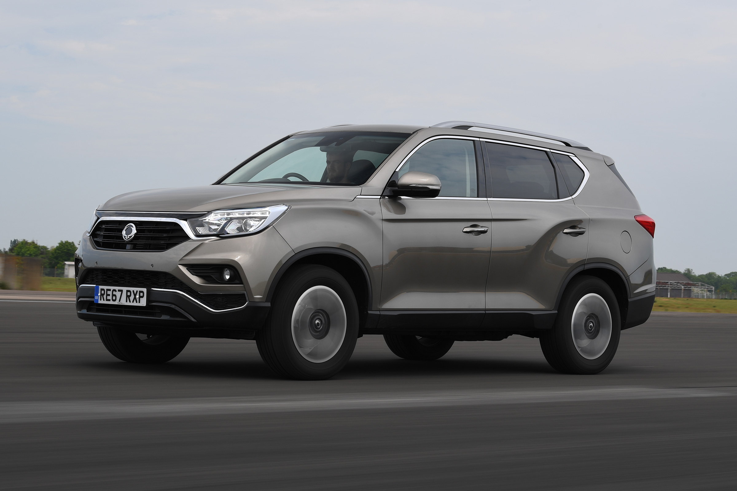 Peugeot 5008 vs Skoda Kodiaq vs SsangYong Rexton - SsangYong Rexton