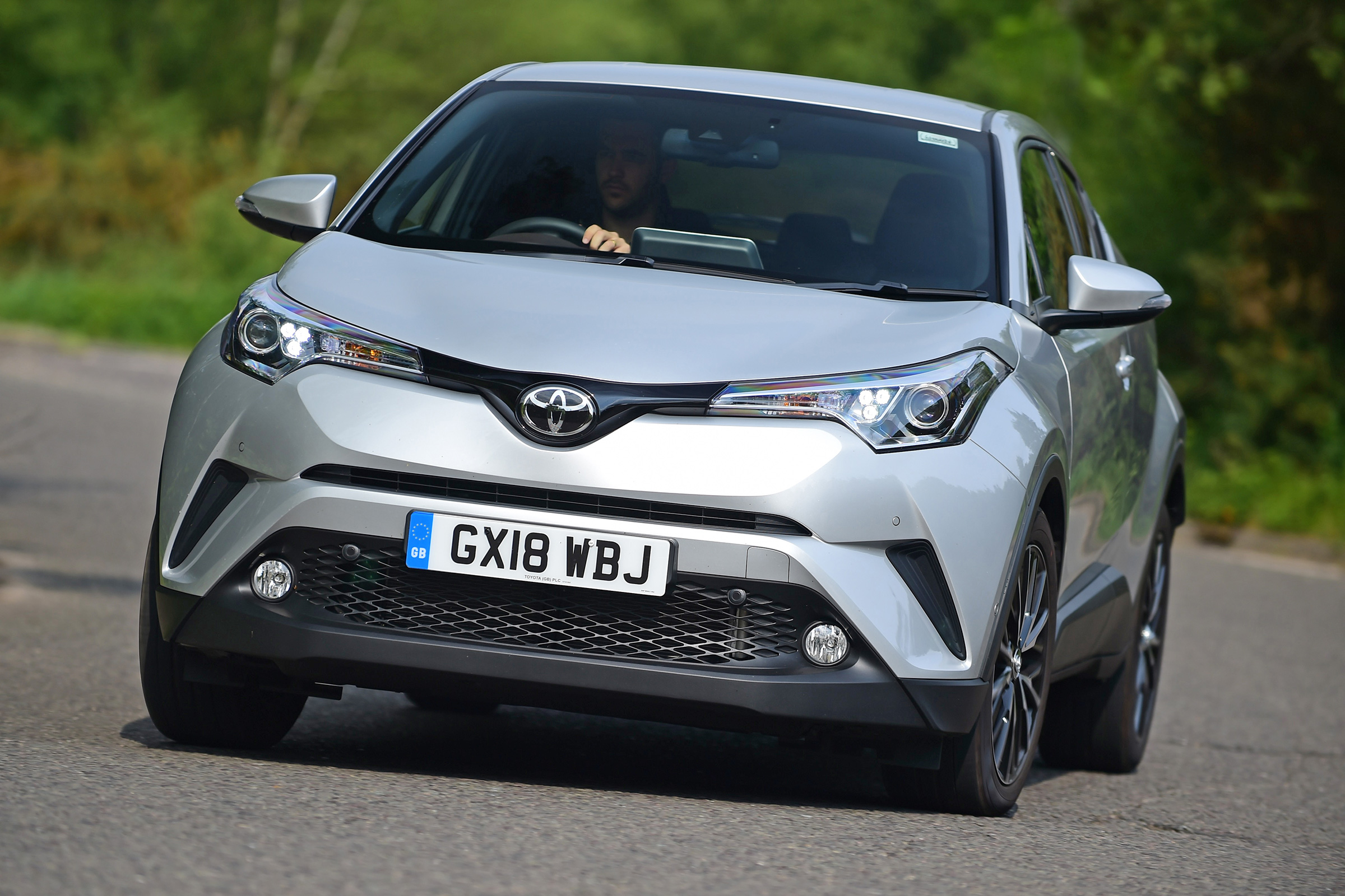 Toyota C-HR - front