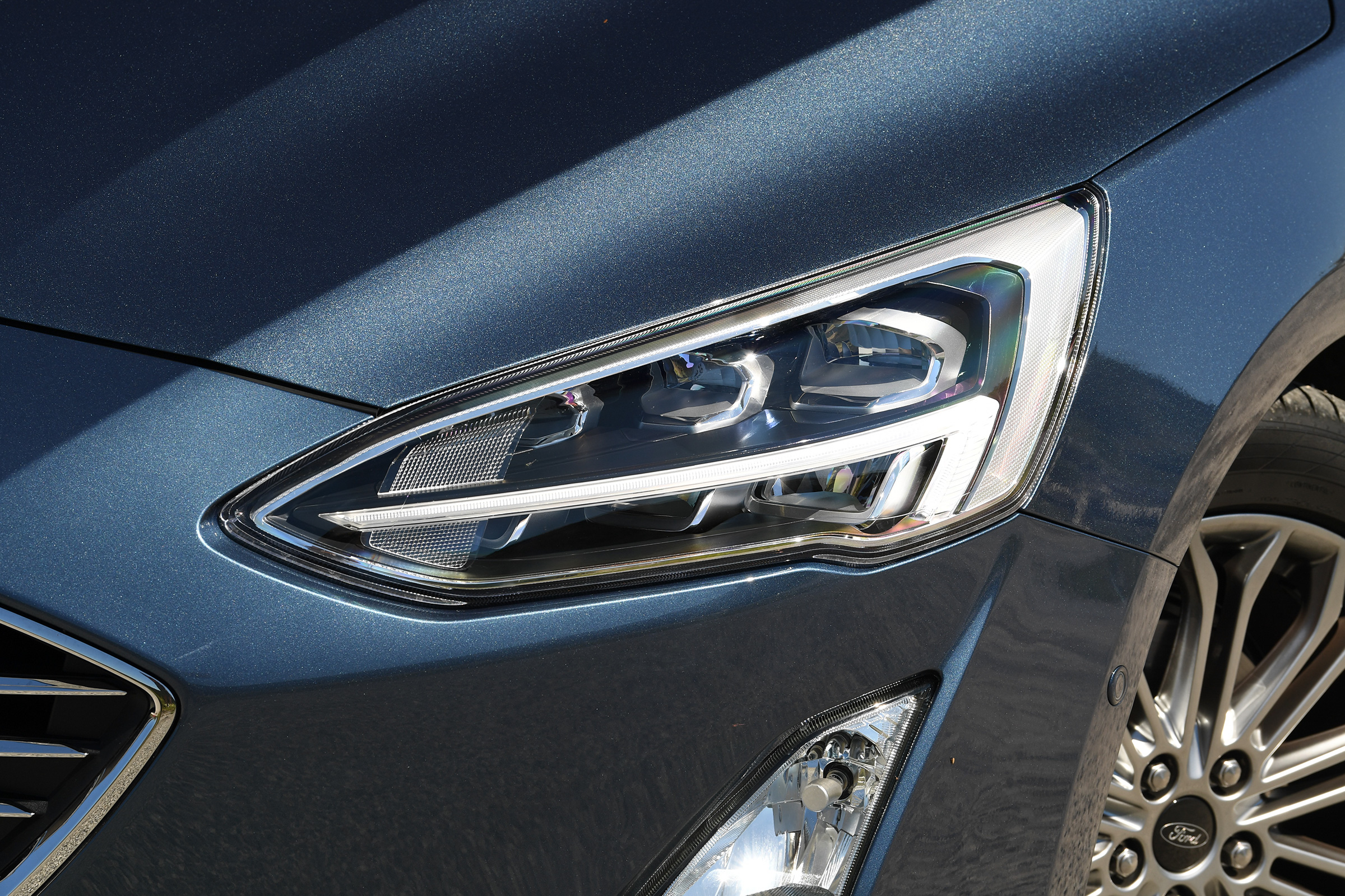 Ford Focus diesel Titanium - headlight