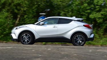 Toyota C-HR - profile