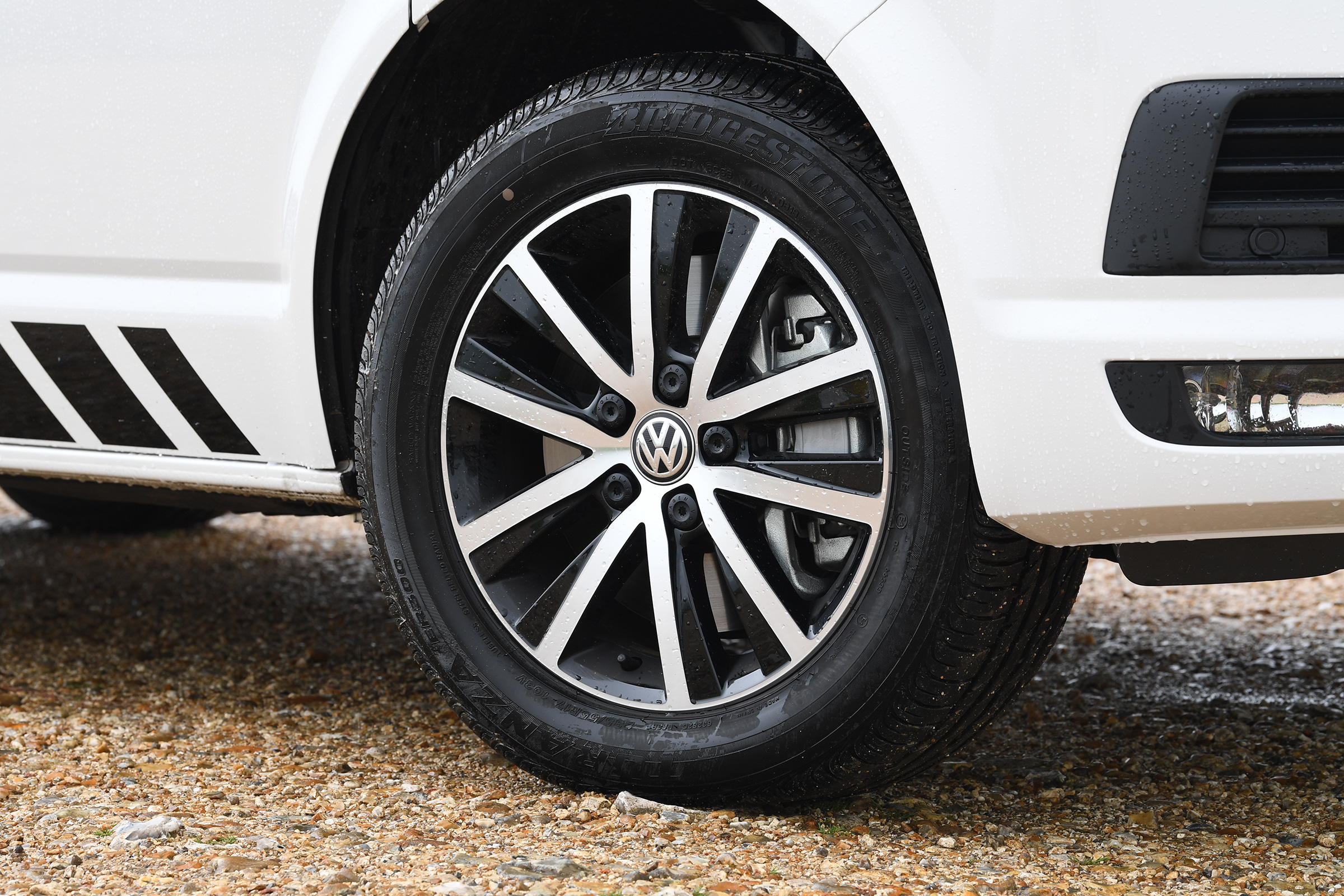 Volkswagen California Edition - wheel