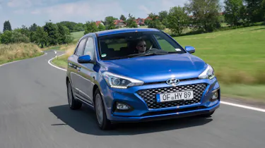 Hyundai i20 front tracking