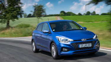 Hyundai i20 front tracking
