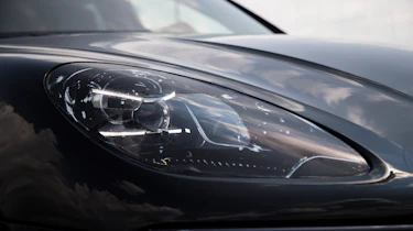 Porsche Macan 2018 prototype headlight
