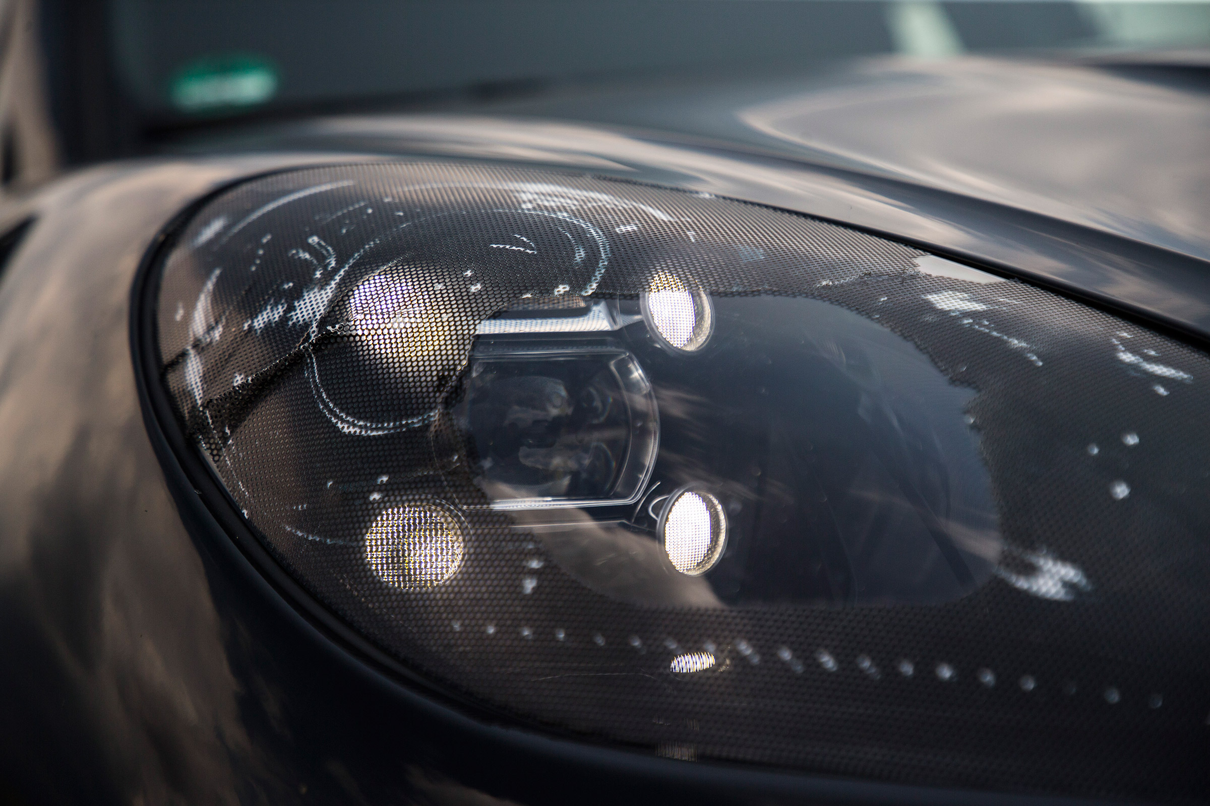 Porsche Macan 2018 prototype LED lights