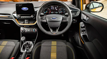 Ford Fiesta Active - dash